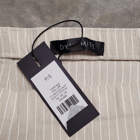 🌸2/20🌸 NWT Dynamite Stripe Skirt - Picture 2 of 2